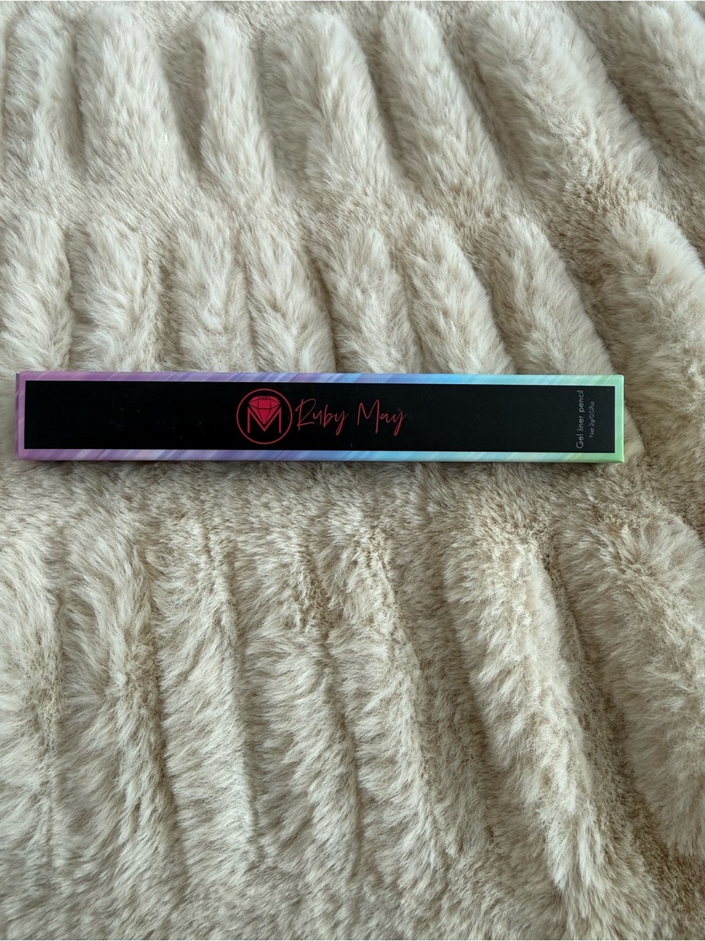 Eyeliner Pencil — Yellow Shade